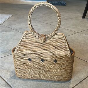 Elegant Tan Woven Handbag